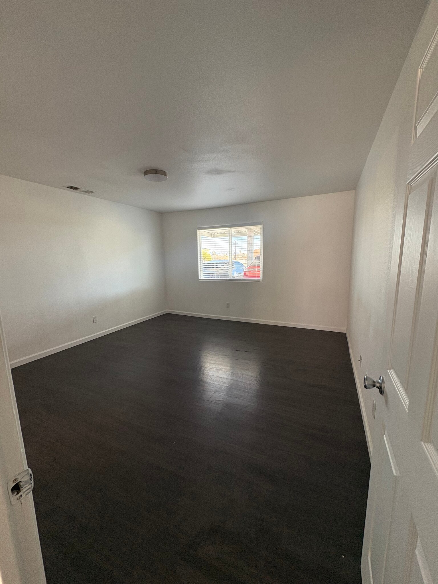 Building Photo - 73538 Sun Valley Dr