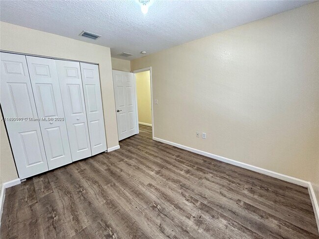 Building Photo - 7828 Parsons Pine Dr