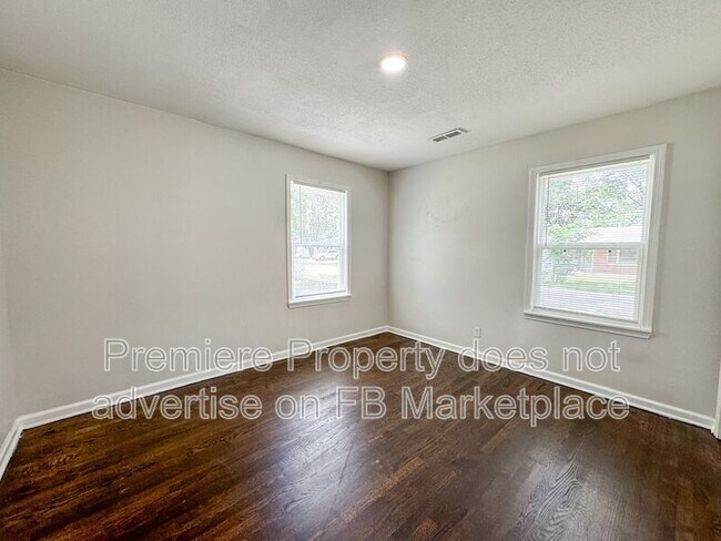 Building Photo - 8600 E 78th Terrace
