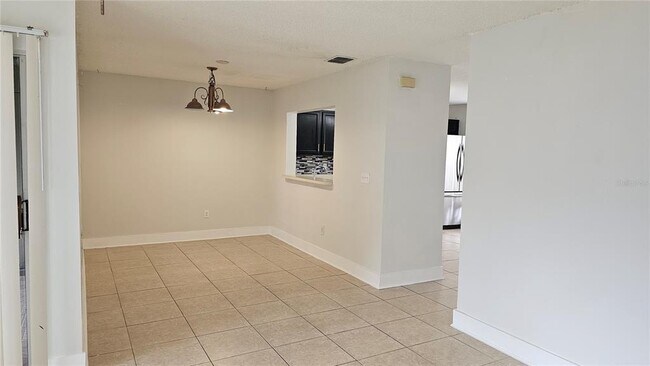 Building Photo - 2311 Water View Loop