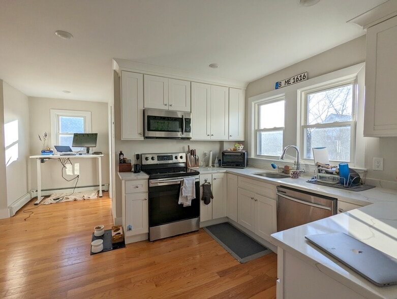 Building Photo - 28 Fairmount Ave