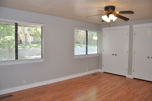Building Photo - Beautiful 2 bedroom on the east side!
