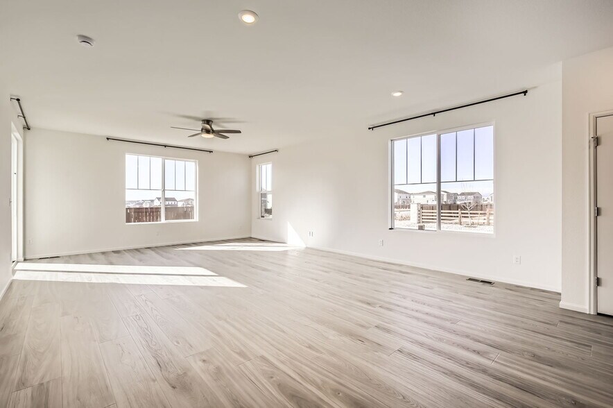 Building Photo - 4622 Amrock Dr