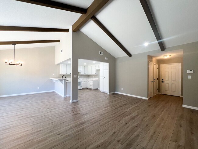 Building Photo - 7489 Maple Tree Wy