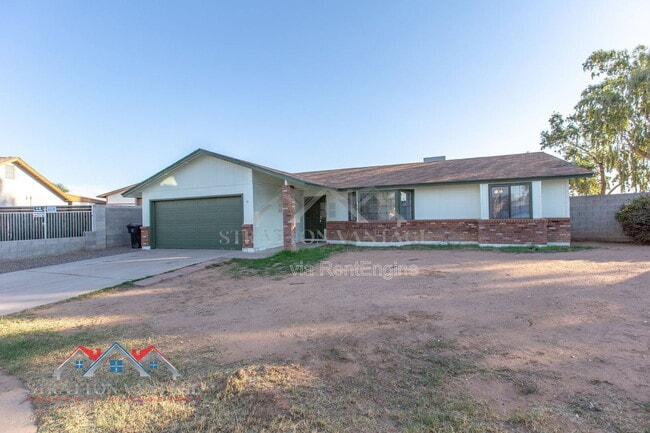 Building Photo - 3749 E Hopi Ave