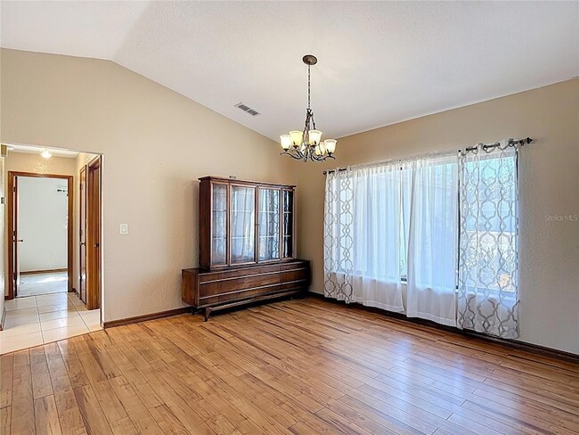 Building Photo - 5066 Woodbine St