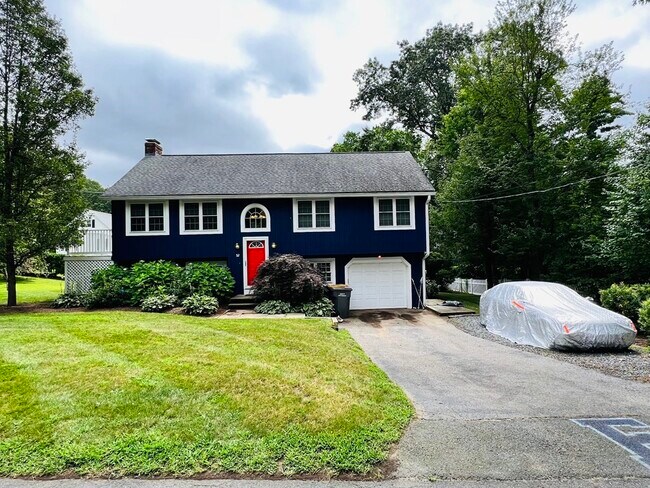 Primary Photo - 52 Chouteau Ave