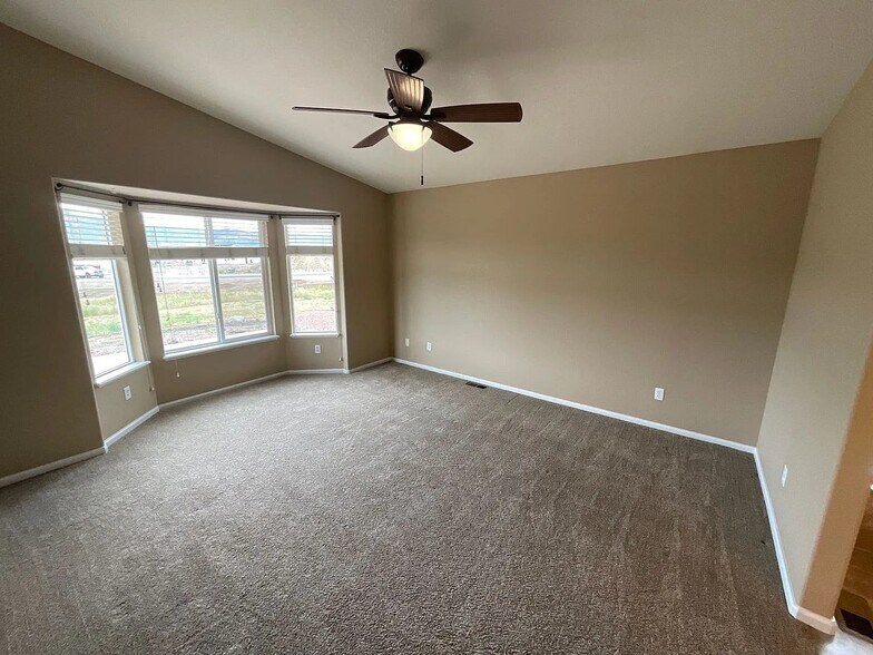 Building Photo - 1380 Bowstring Rd