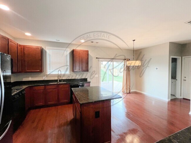 Building Photo - 1676 Stonewater Dr