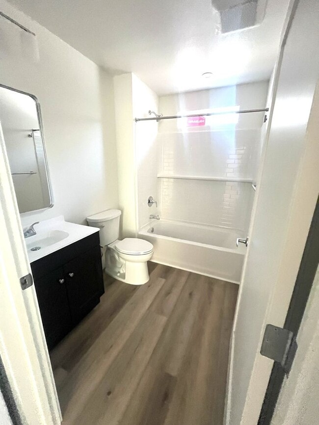 Building Photo - Brand New 2 bed/2 bath ADU