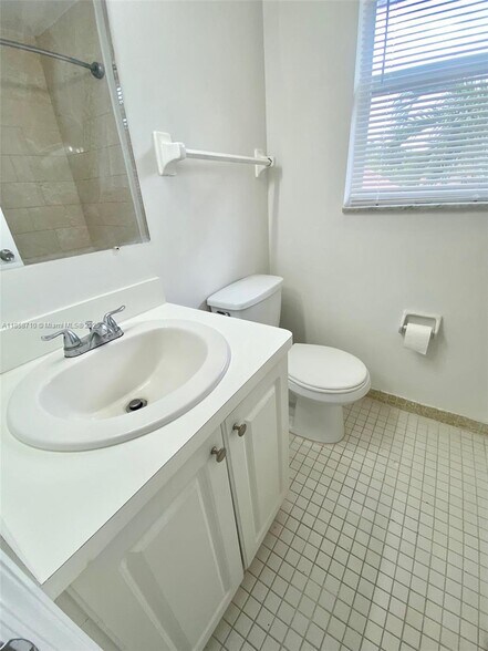 Building Photo - 3200 Coral Springs Dr