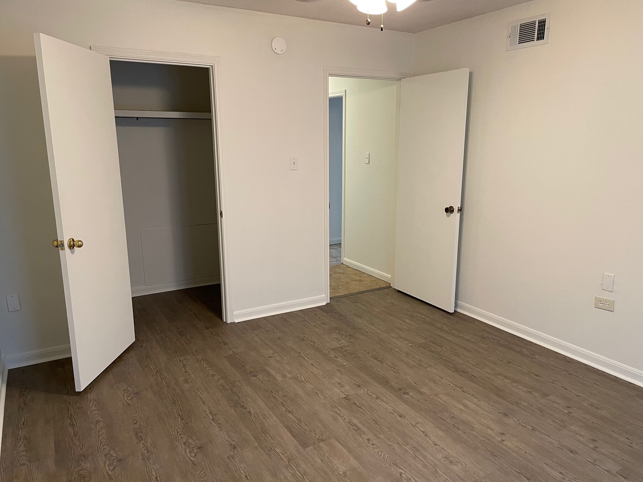 Bedroom 1 - 1st floor - 214 Gloria St