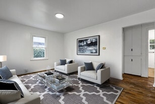 Building Photo - 5627 Taffy Pky