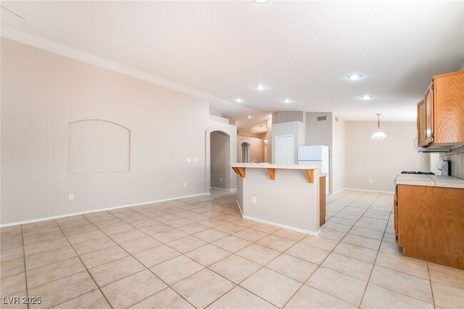 Building Photo - 1385 Dragon Rock Dr