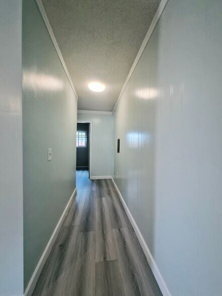 Building Photo - 3171 N Sierra Way