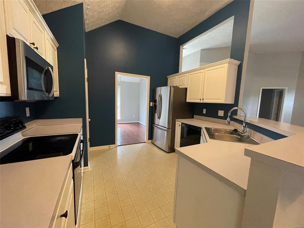 Building Photo - 1005 David Dr