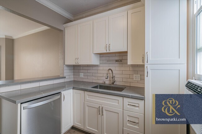 Building Photo - 520 Natoma St