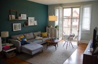 Building Photo - Two Bedroom Apartment