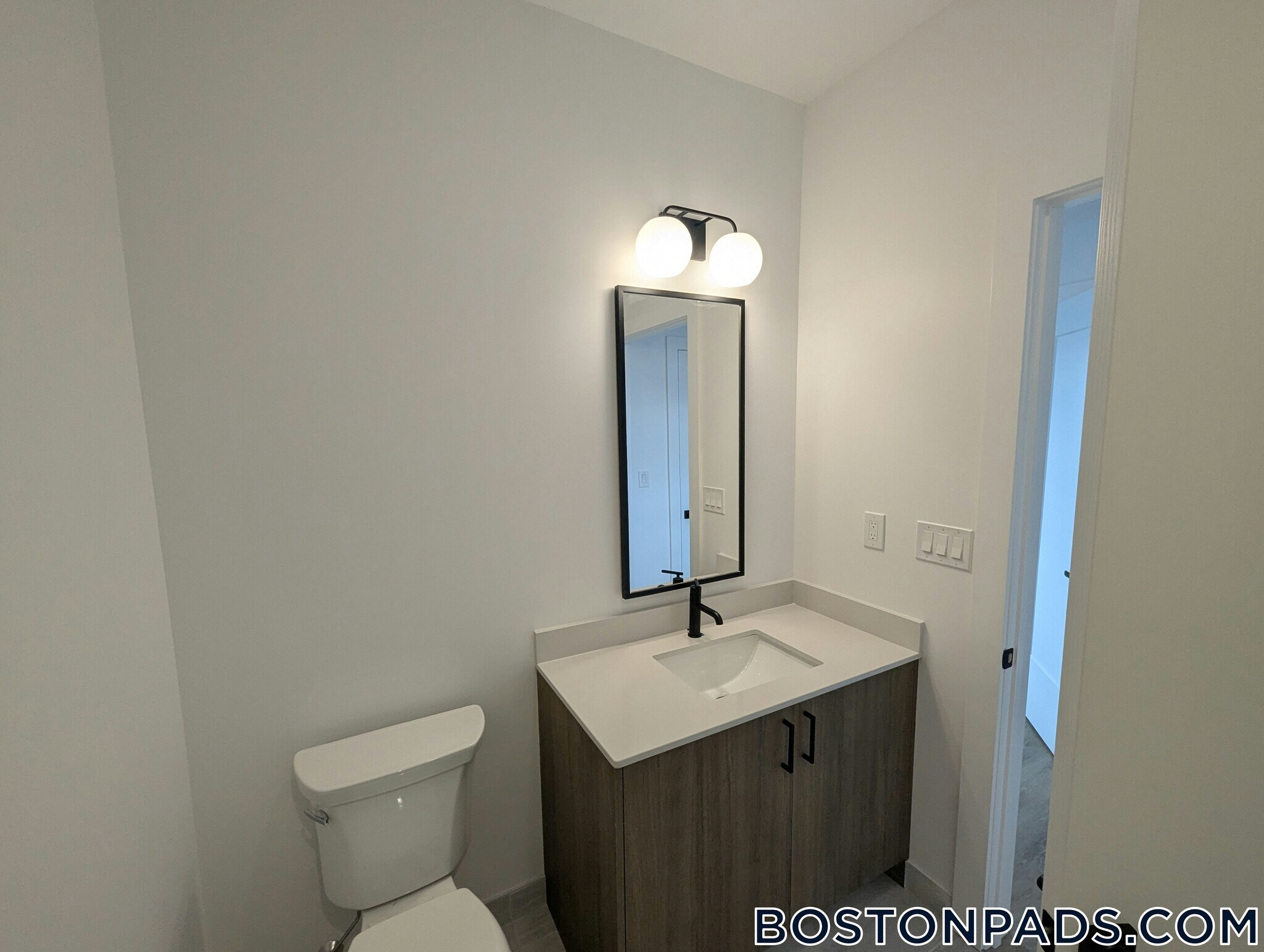 Building Photo - 199 Gardner St