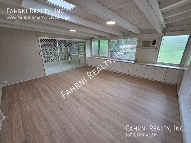 Building Photo - 2719 Poelua St