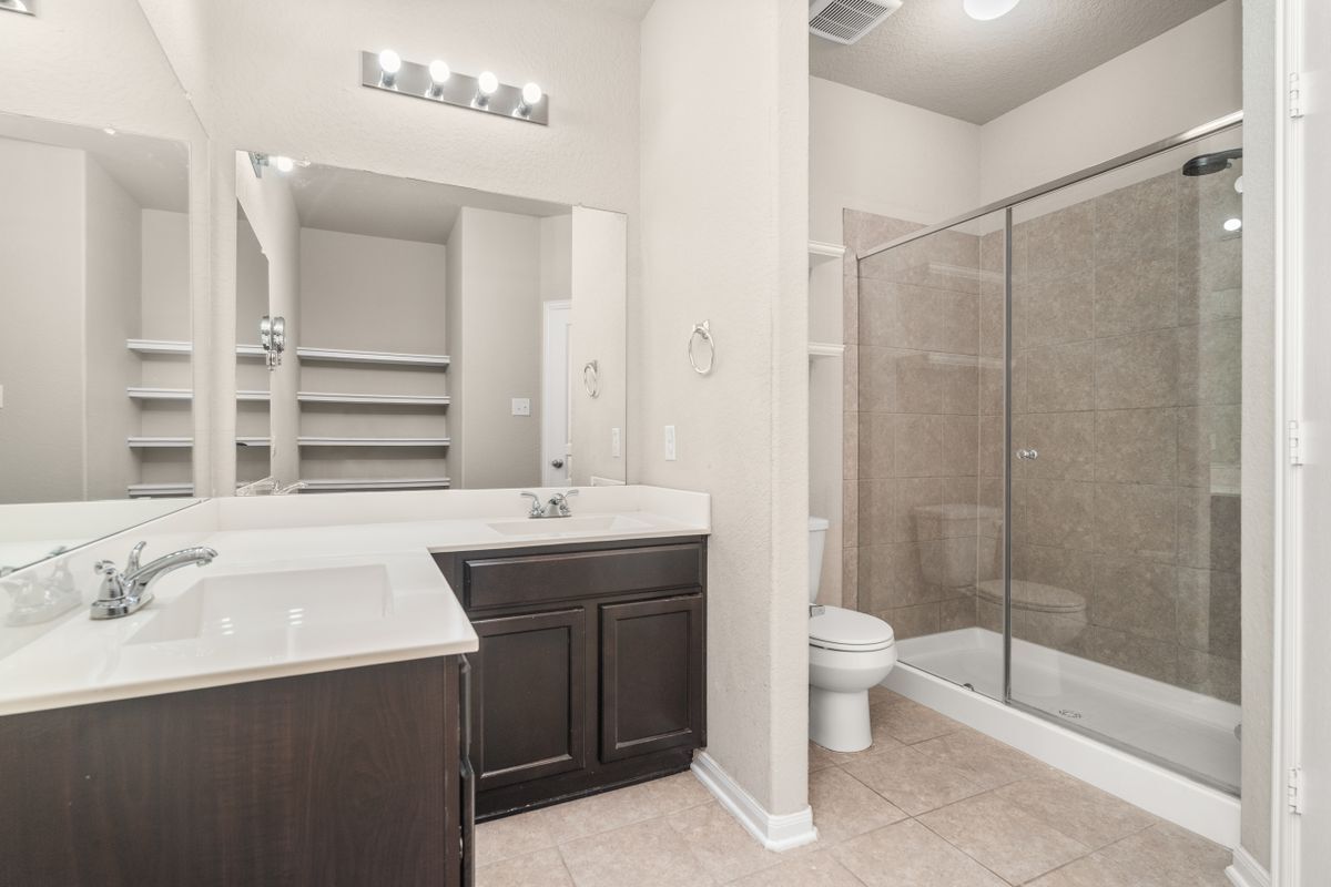 Building Photo - 7911 Deepwell Dr