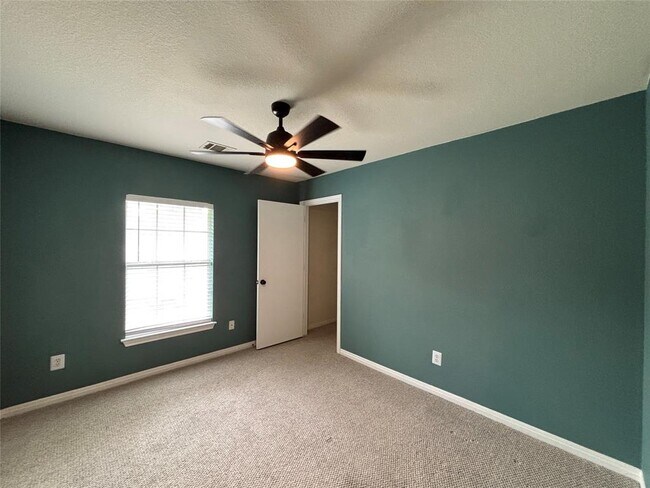 Building Photo - 3100 Prado St
