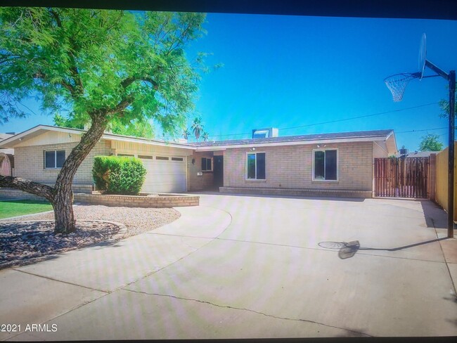 Primary Photo - 2109 S Stanley Pl