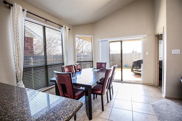 Building Photo - 2512 Priscella Dr
