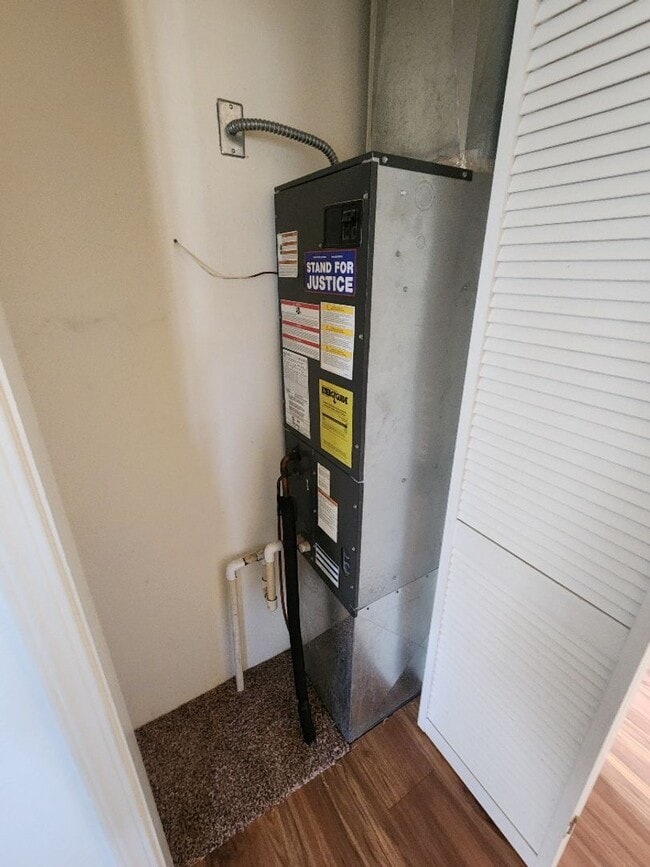Building Photo - STATUS: PENDING APPLICATION-  |R281h| $149...