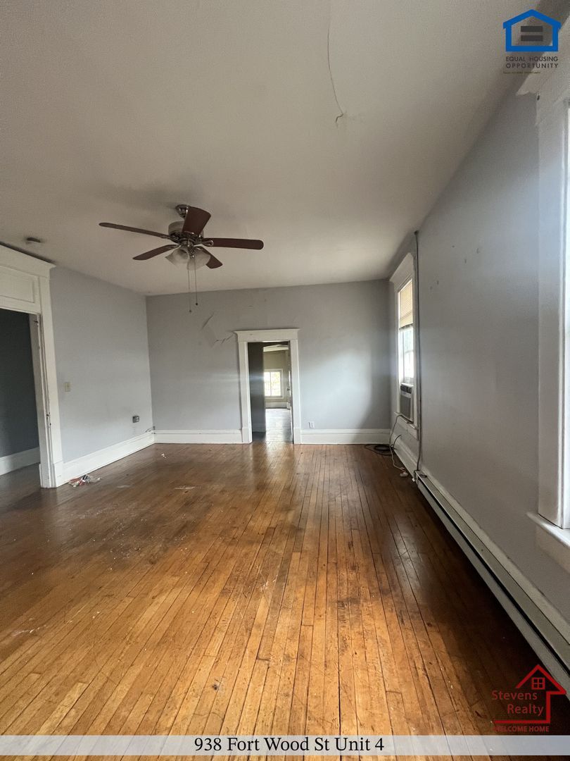 Building Photo - 938 Fortwood St
