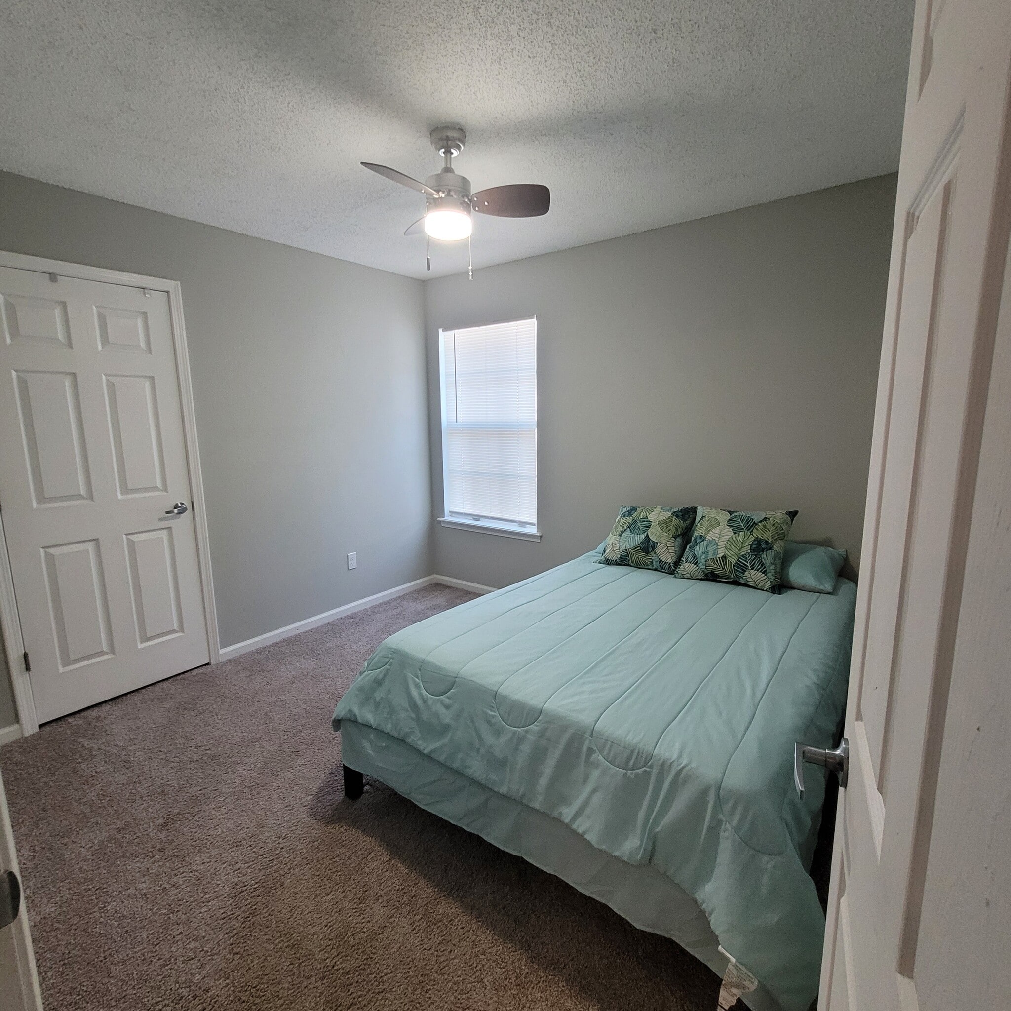 Room 1 - 8380 Argyle Corners Ct