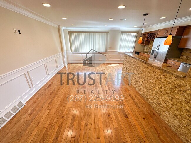 Building Photo - 3950 Constance Rd