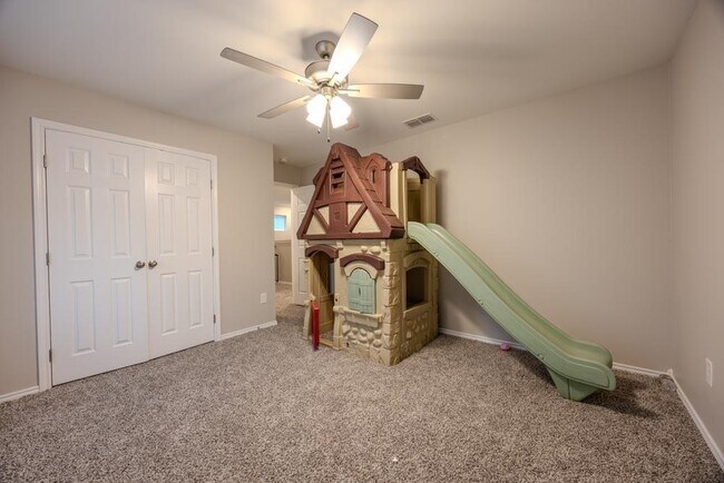 Building Photo - 8702 Shiloh Rock Dr