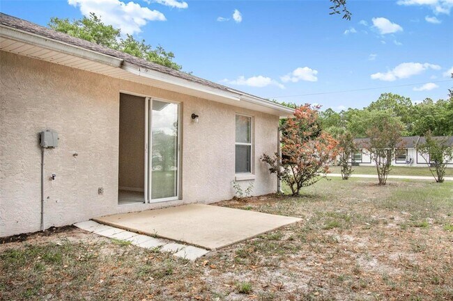 Building Photo - 83 Lynbrook Dr