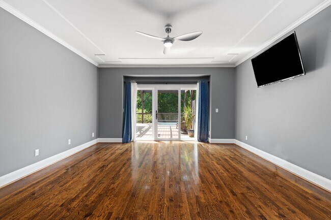Building Photo - 507 Bing Crosby Blvd