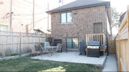 Building Photo - 2612 S Hillock Ave