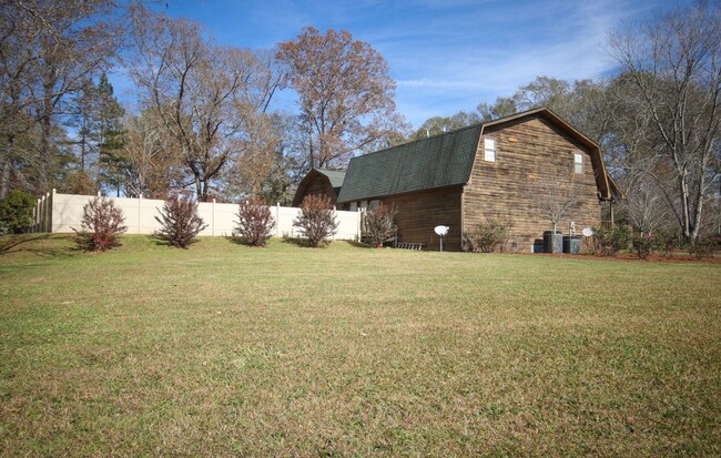 Building Photo - 3700 N Airport Rd