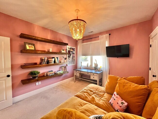 Building Photo - Gorgeous Custom Built 4BD, 3BA Holly Springs Home with Home Gym Setup and Fenced In Yard