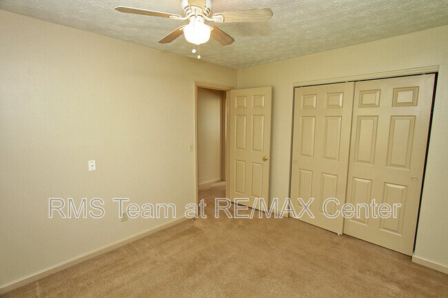 Building Photo - 1381 Omie Way