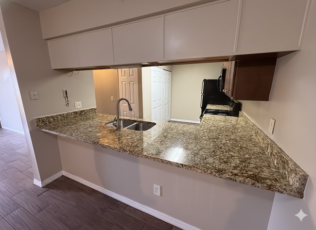 Building Photo - 610 Kenwick Cir