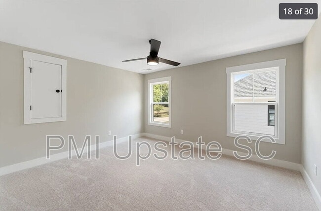 Building Photo - 309 Breakwater Ln