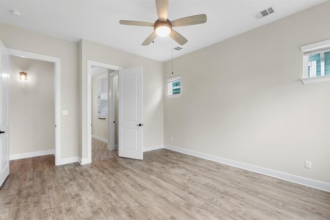 Building Photo - 1046 Hazy Hills Loop