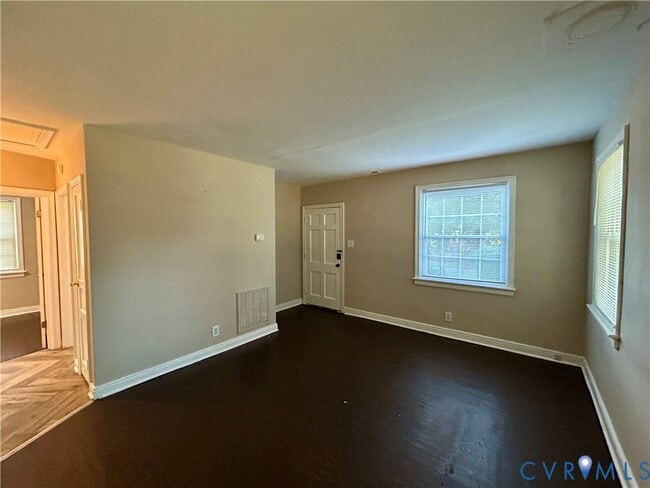 Building Photo - 3234 Kenyon Ave