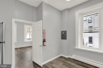 Building Photo - 1156 Franklin St