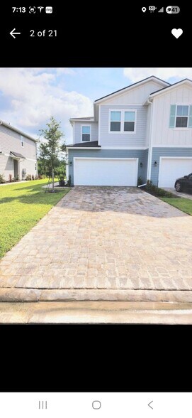 Building Photo - 419 Brandon Lakes Dr