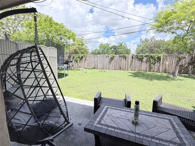 Building Photo - 954 NW 14th St