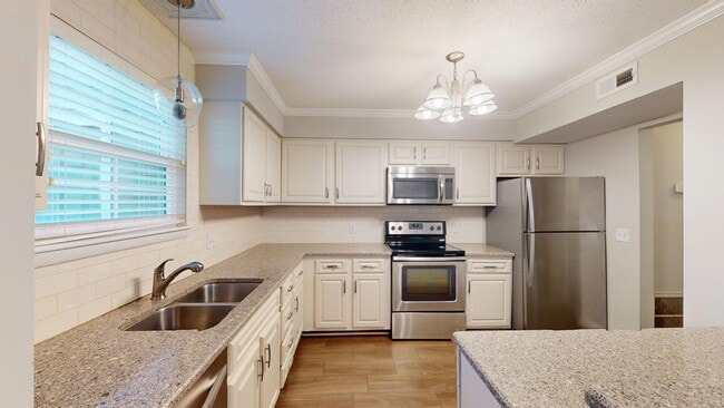 Building Photo - 3280 Heathstead Pl