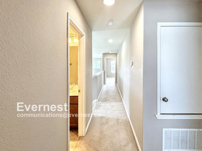 Building Photo - 16005 Hampton Bliss Trce