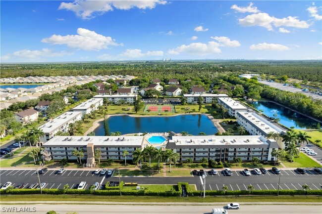 Building Photo - 1008 Manatee Rd