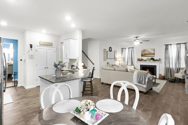 Building Photo - 1011 Spivey Cir